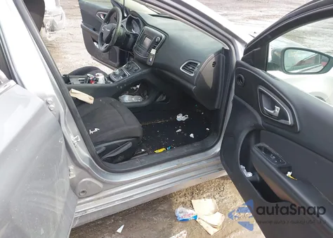 2015 Chrysler 200 Limited z USA, uszkodzony, nr VIN 1C3CCCAB5FN609736